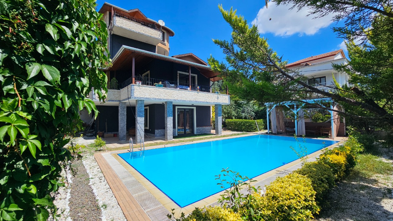 Yalova Kadıköyde müstakil villa 